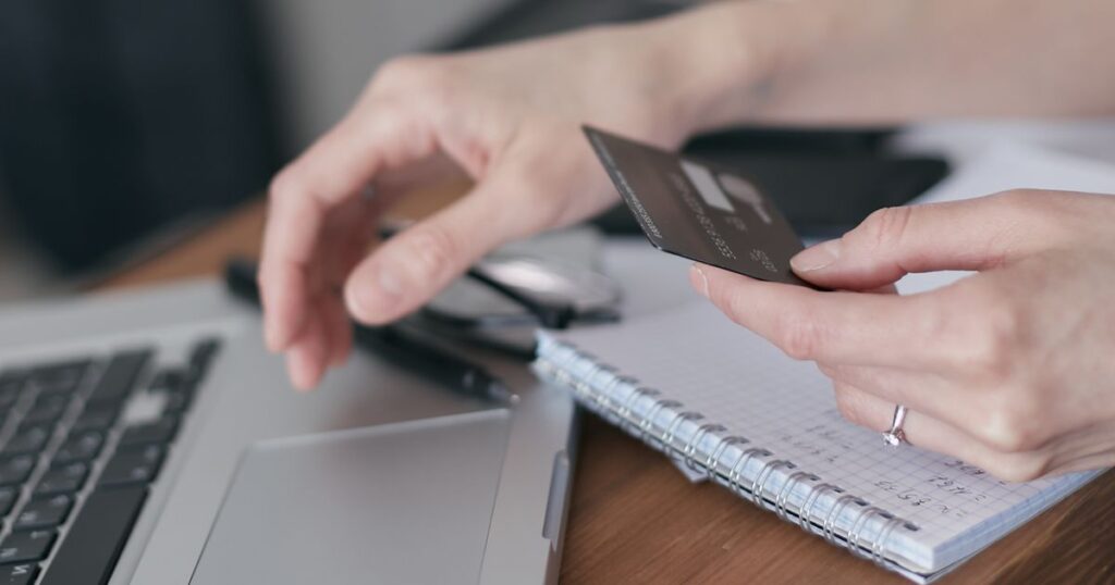Online Deal Comparison Checklist: What to Save Before You Pay
